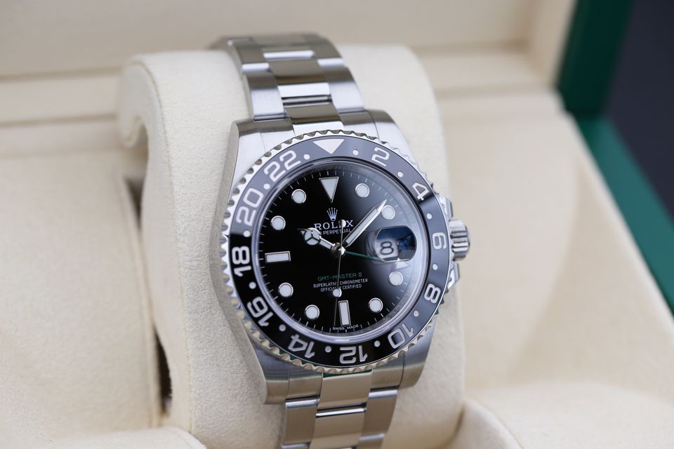 Rolex GMT Master II 116710 LN Image 2